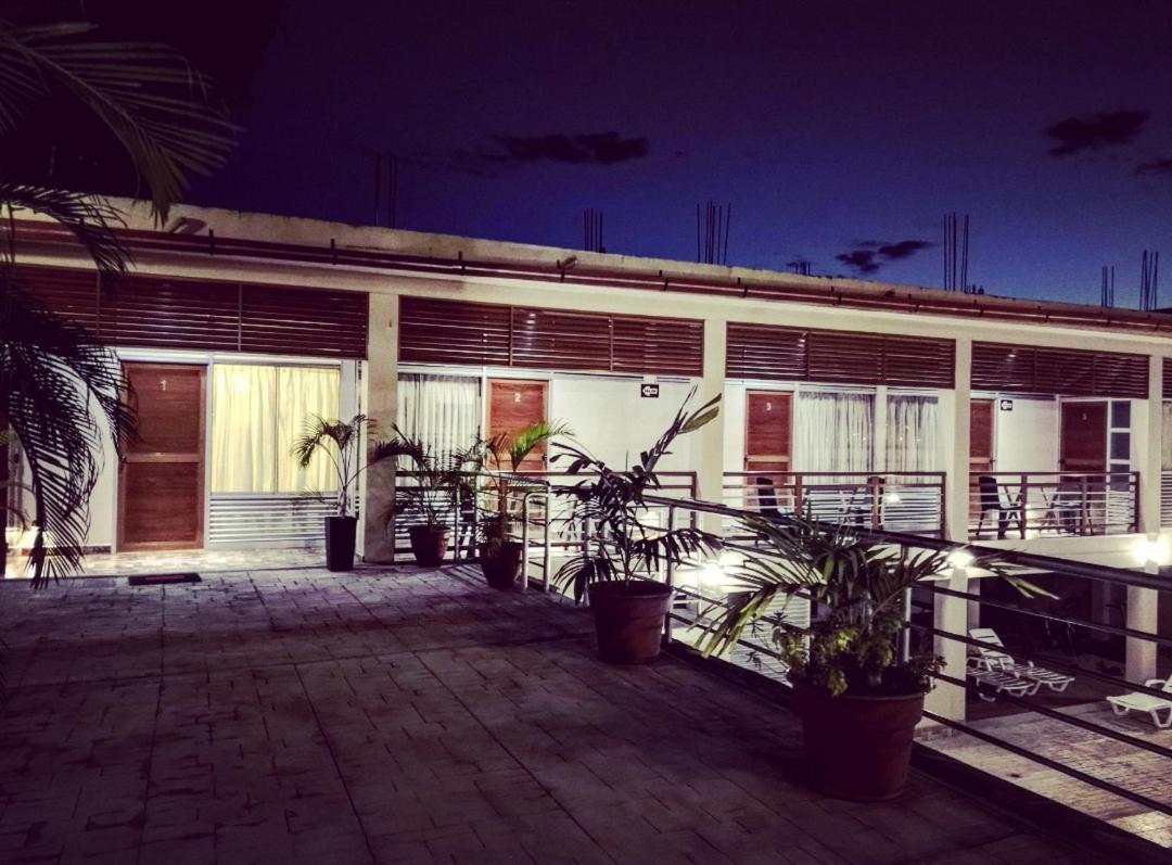 La Casa Del Italiano Panzió Tarapoto Kültér fotó